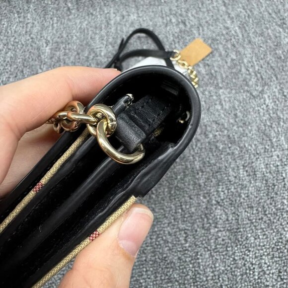 Burberry Leather Shoulder Bag 450-021925 - Picture 5 of 16